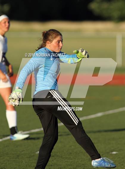 Thumbnail 2 in Louisburg vs. Hayden (KSHSAA 4-1A Semifinal) photogallery.