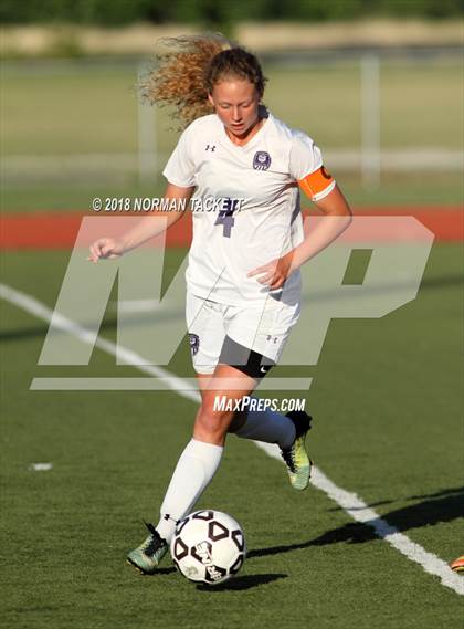 Thumbnail 1 in Louisburg vs. Hayden (KSHSAA 4-1A Semifinal) photogallery.