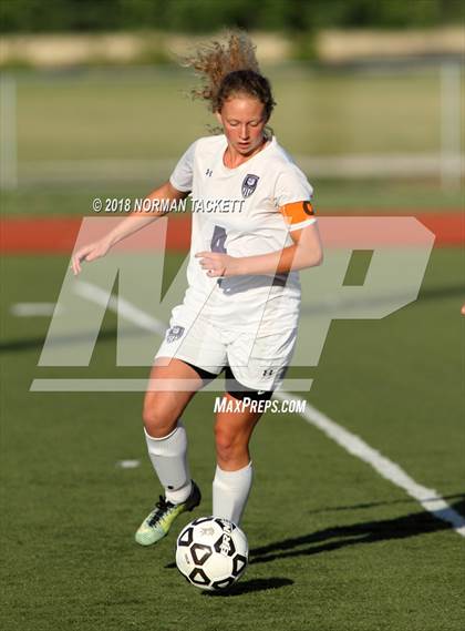 Thumbnail 2 in Louisburg vs. Hayden (KSHSAA 4-1A Semifinal) photogallery.