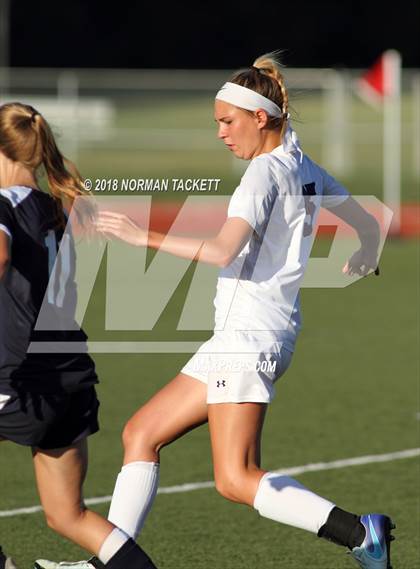 Thumbnail 2 in Louisburg vs. Hayden (KSHSAA 4-1A Semifinal) photogallery.