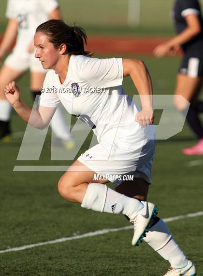 Thumbnail 3 in Louisburg vs. Hayden (KSHSAA 4-1A Semifinal) photogallery.