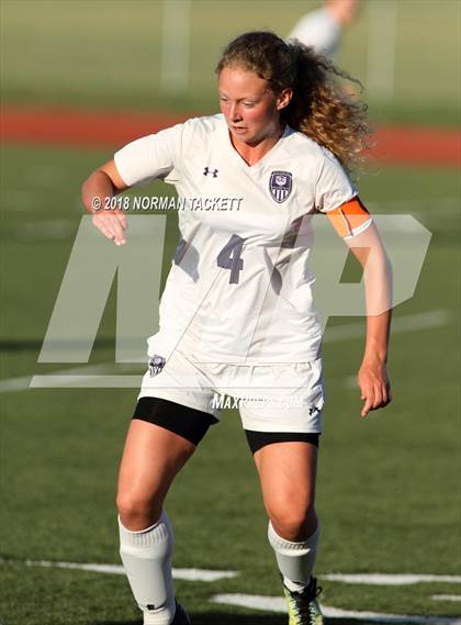 Thumbnail 2 in Louisburg vs. Hayden (KSHSAA 4-1A Semifinal) photogallery.