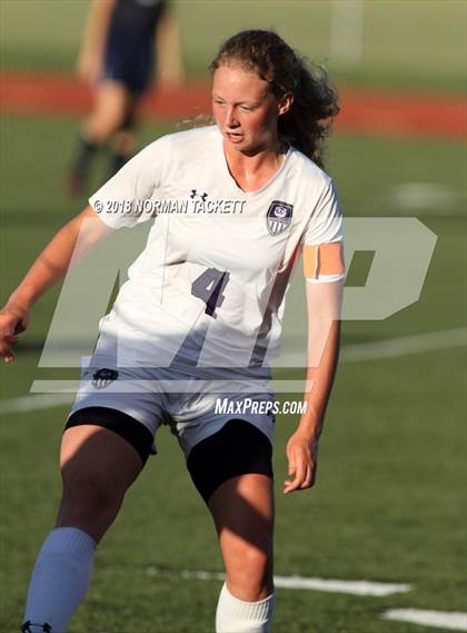 Thumbnail 3 in Louisburg vs. Hayden (KSHSAA 4-1A Semifinal) photogallery.