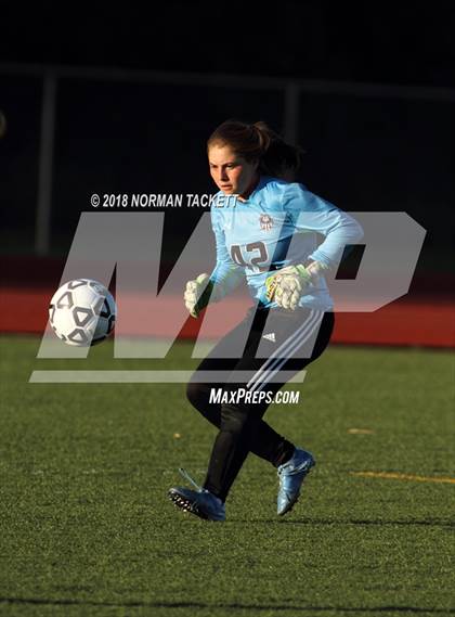 Thumbnail 3 in Louisburg vs. Hayden (KSHSAA 4-1A Semifinal) photogallery.