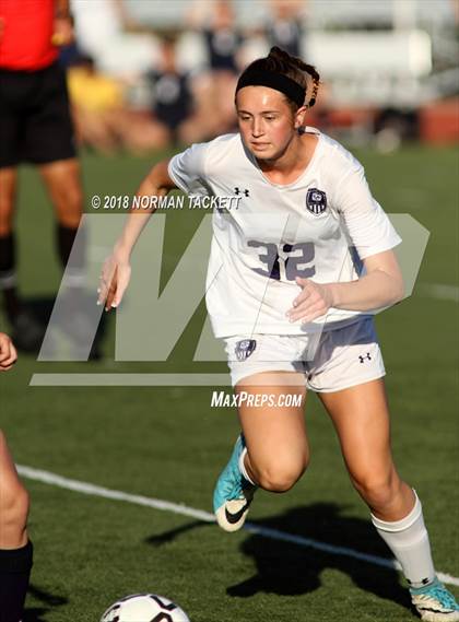 Thumbnail 2 in Louisburg vs. Hayden (KSHSAA 4-1A Semifinal) photogallery.