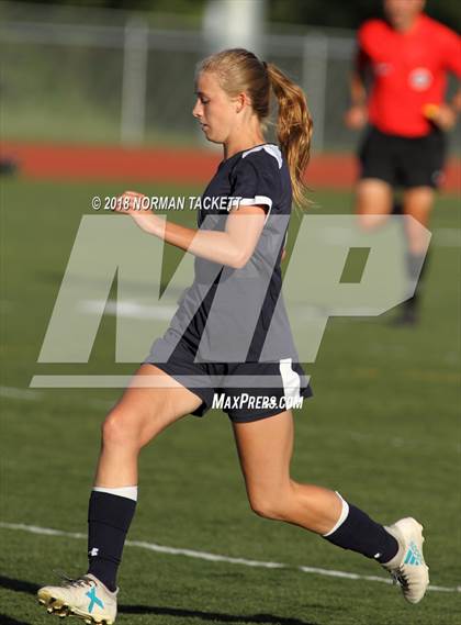 Thumbnail 2 in Louisburg vs. Hayden (KSHSAA 4-1A Semifinal) photogallery.