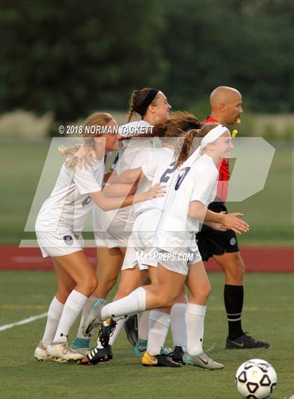 Thumbnail 1 in Louisburg vs. Hayden (KSHSAA 4-1A Semifinal) photogallery.