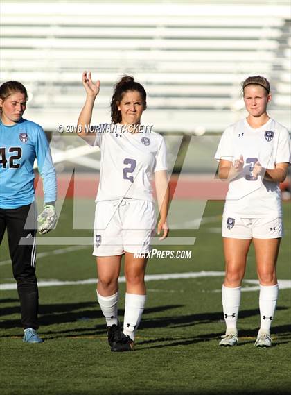 Thumbnail 3 in Louisburg vs. Hayden (KSHSAA 4-1A Semifinal) photogallery.