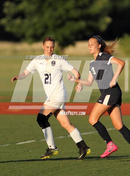 Thumbnail 3 in Louisburg vs. Hayden (KSHSAA 4-1A Semifinal) photogallery.