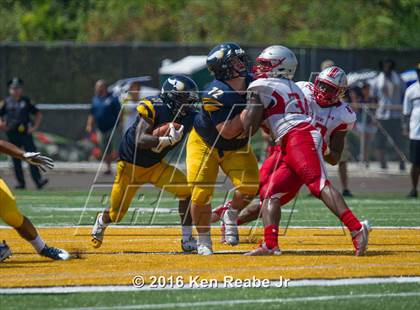Thumbnail 1 in St. John's vs. Central Catholic (Western Pennsylvania Legends Football Classic) photogallery.
