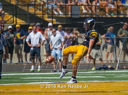 Thumbnail 2 in St. John's vs. Central Catholic (Western Pennsylvania Legends Football Classic) photogallery.