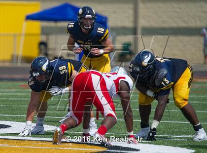 Thumbnail 1 in St. John's vs. Central Catholic (Western Pennsylvania Legends Football Classic) photogallery.