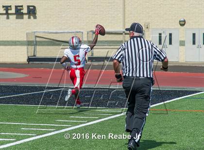 Thumbnail 1 in St. John's vs. Central Catholic (Western Pennsylvania Legends Football Classic) photogallery.