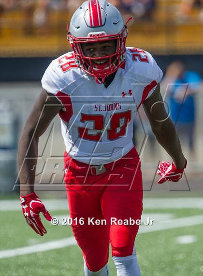 Thumbnail 3 in St. John's vs. Central Catholic (Western Pennsylvania Legends Football Classic) photogallery.