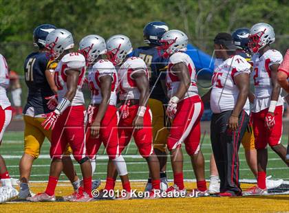 Thumbnail 2 in St. John's vs. Central Catholic (Western Pennsylvania Legends Football Classic) photogallery.