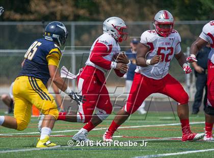 Thumbnail 1 in St. John's vs. Central Catholic (Western Pennsylvania Legends Football Classic) photogallery.