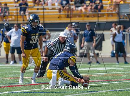 Thumbnail 3 in St. John's vs. Central Catholic (Western Pennsylvania Legends Football Classic) photogallery.