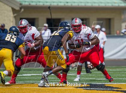 Thumbnail 3 in St. John's vs. Central Catholic (Western Pennsylvania Legends Football Classic) photogallery.
