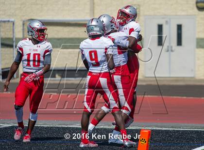 Thumbnail 1 in St. John's vs. Central Catholic (Western Pennsylvania Legends Football Classic) photogallery.