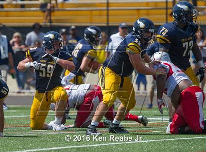 Thumbnail 1 in St. John's vs. Central Catholic (Western Pennsylvania Legends Football Classic) photogallery.