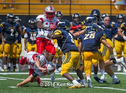 Thumbnail 1 in St. John's vs. Central Catholic (Western Pennsylvania Legends Football Classic) photogallery.