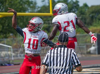 Thumbnail 2 in St. John's vs. Central Catholic (Western Pennsylvania Legends Football Classic) photogallery.