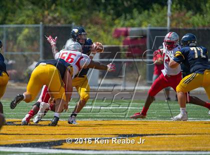 Thumbnail 3 in St. John's vs. Central Catholic (Western Pennsylvania Legends Football Classic) photogallery.