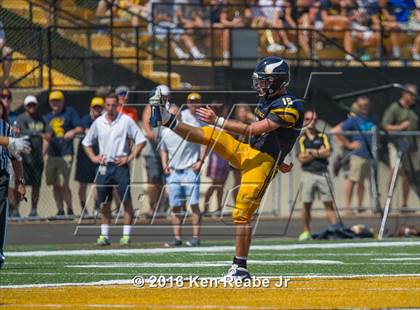 Thumbnail 3 in St. John's vs. Central Catholic (Western Pennsylvania Legends Football Classic) photogallery.