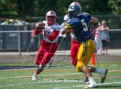 Thumbnail 1 in St. John's vs. Central Catholic (Western Pennsylvania Legends Football Classic) photogallery.