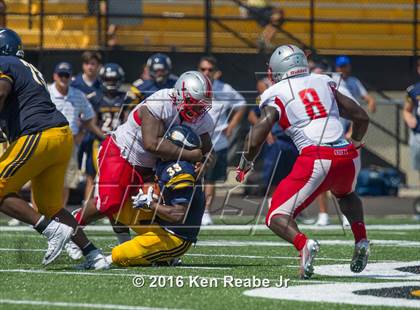 Thumbnail 1 in St. John's vs. Central Catholic (Western Pennsylvania Legends Football Classic) photogallery.