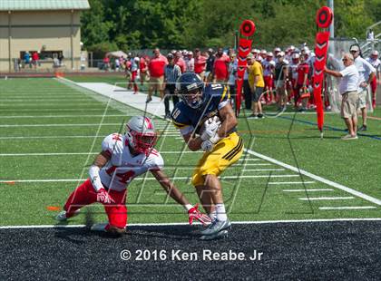Thumbnail 2 in St. John's vs. Central Catholic (Western Pennsylvania Legends Football Classic) photogallery.