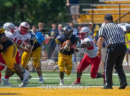Thumbnail 1 in St. John's vs. Central Catholic (Western Pennsylvania Legends Football Classic) photogallery.