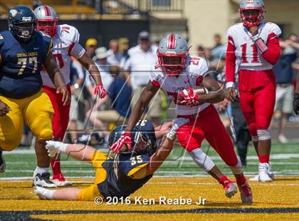 Thumbnail 2 in St. John's vs. Central Catholic (Western Pennsylvania Legends Football Classic) photogallery.
