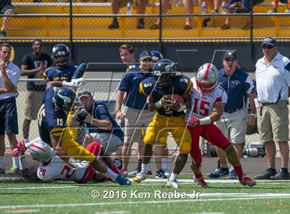 Thumbnail 3 in St. John's vs. Central Catholic (Western Pennsylvania Legends Football Classic) photogallery.