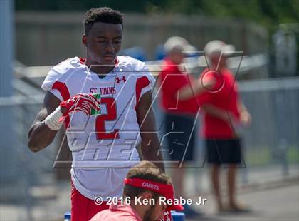 Thumbnail 3 in St. John's vs. Central Catholic (Western Pennsylvania Legends Football Classic) photogallery.