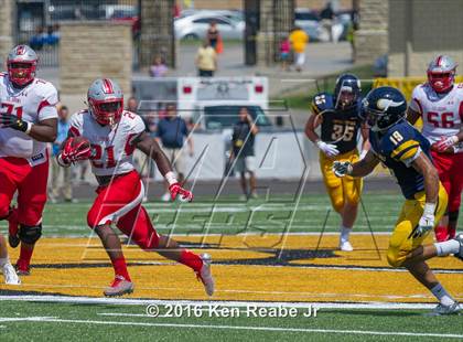 Thumbnail 2 in St. John's vs. Central Catholic (Western Pennsylvania Legends Football Classic) photogallery.