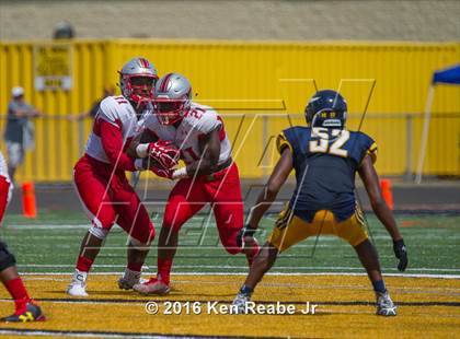 Thumbnail 2 in St. John's vs. Central Catholic (Western Pennsylvania Legends Football Classic) photogallery.