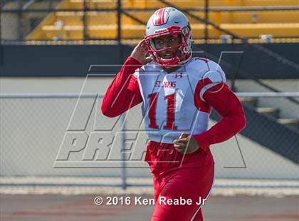 Thumbnail 3 in St. John's vs. Central Catholic (Western Pennsylvania Legends Football Classic) photogallery.
