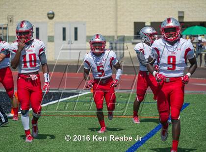 Thumbnail 2 in St. John's vs. Central Catholic (Western Pennsylvania Legends Football Classic) photogallery.
