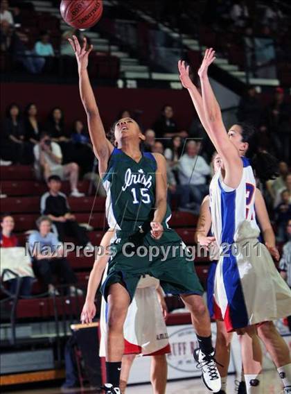 Thumbnail 3 in Sacred Heart Cathedral vs. St. Ignatius (CIF CCS D3 Final) photogallery.
