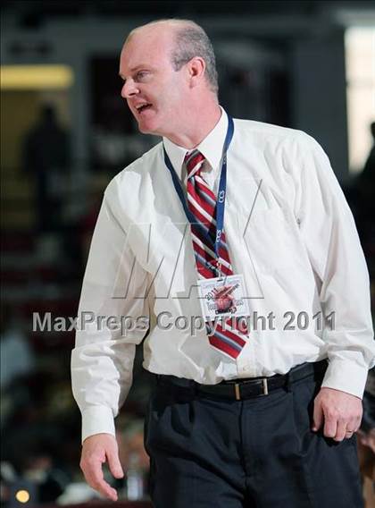 Thumbnail 2 in Sacred Heart Cathedral vs. St. Ignatius (CIF CCS D3 Final) photogallery.
