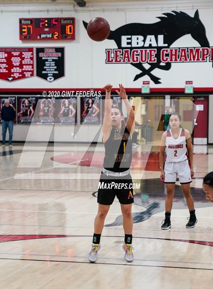 Thumbnail 3 in Monte Vista vs. Amador Valley (CIF NCS D1 1st Round) photogallery.