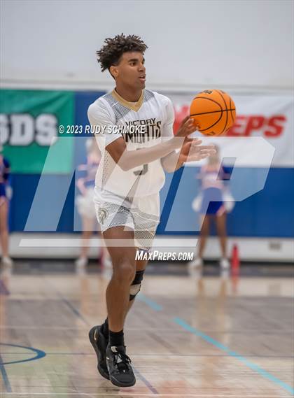 Thumbnail 3 in Victory Christian Academy vs. Ramona ( CIF SDS D3 Championship) photogallery.