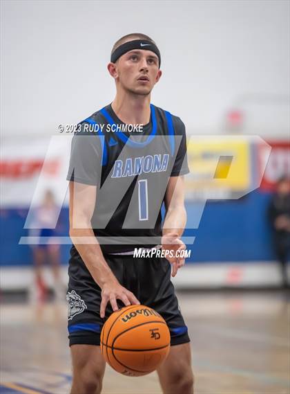 Thumbnail 3 in Victory Christian Academy vs. Ramona ( CIF SDS D3 Championship) photogallery.