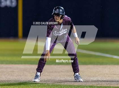 Thumbnail 3 in Salem Hills vs. Jordan (UHSAA 5A Bracket 2 Round 1) photogallery.