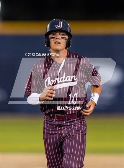 Thumbnail 2 in Salem Hills vs. Jordan (UHSAA 5A Bracket 2 Round 1) photogallery.
