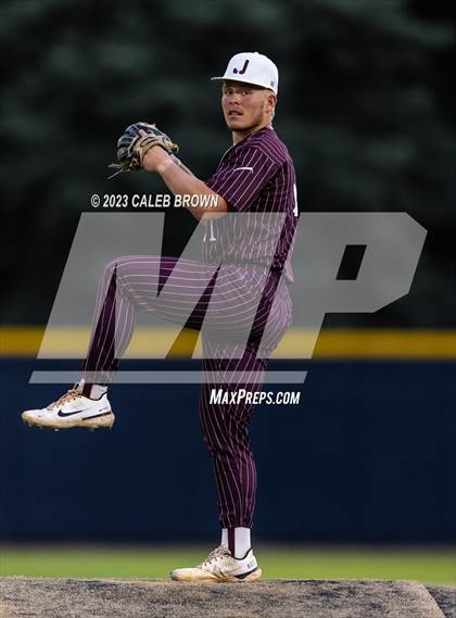 Thumbnail 2 in Salem Hills vs. Jordan (UHSAA 5A Bracket 2 Round 1) photogallery.