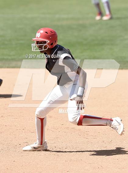 Thumbnail 2 in Mater Dei vs Corona (Alan Dugard Tournament) photogallery.