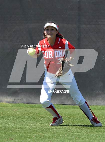 Thumbnail 2 in Mater Dei vs Corona (Alan Dugard Tournament) photogallery.