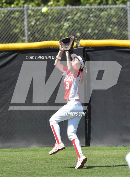 Thumbnail 1 in Mater Dei vs Corona (Alan Dugard Tournament) photogallery.